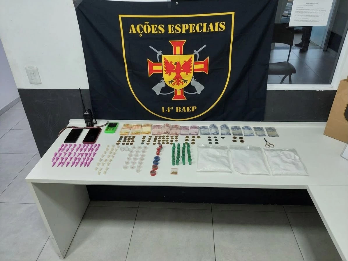 14º Baep desmantela central clandestina de monitoramento do crime e apreende drogas no Habiteto
