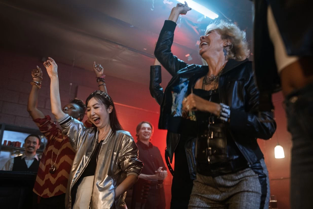 Evento gratuito reúne música, dança e solidariedade na Zona Norte