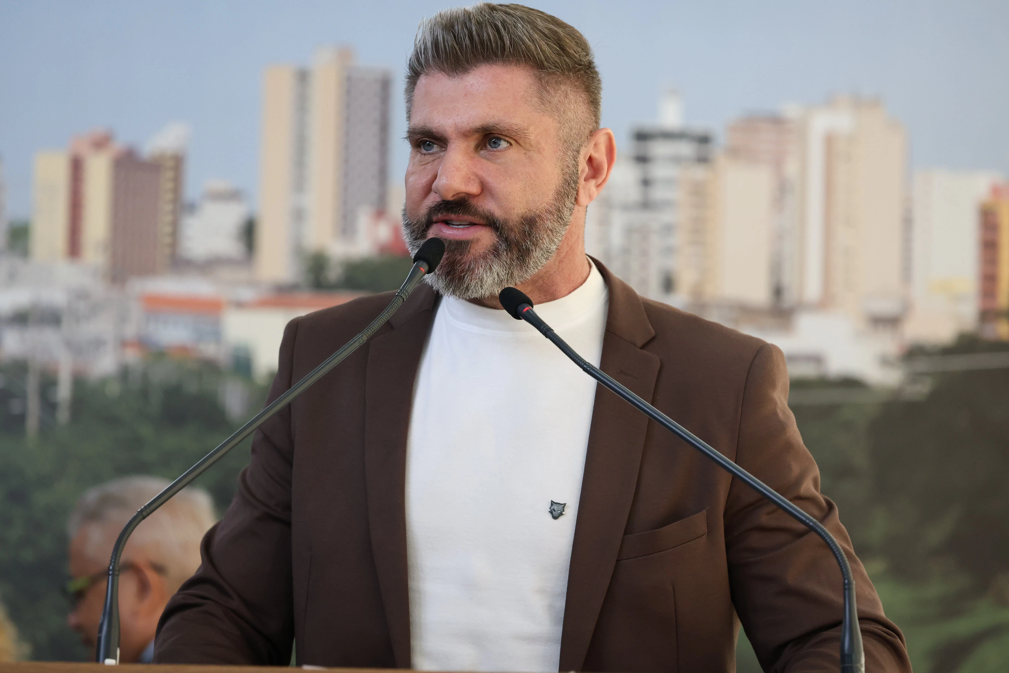 "Canetas emagrecedoras" viram alvo de criminosos e preocupam o vereador Henri arida