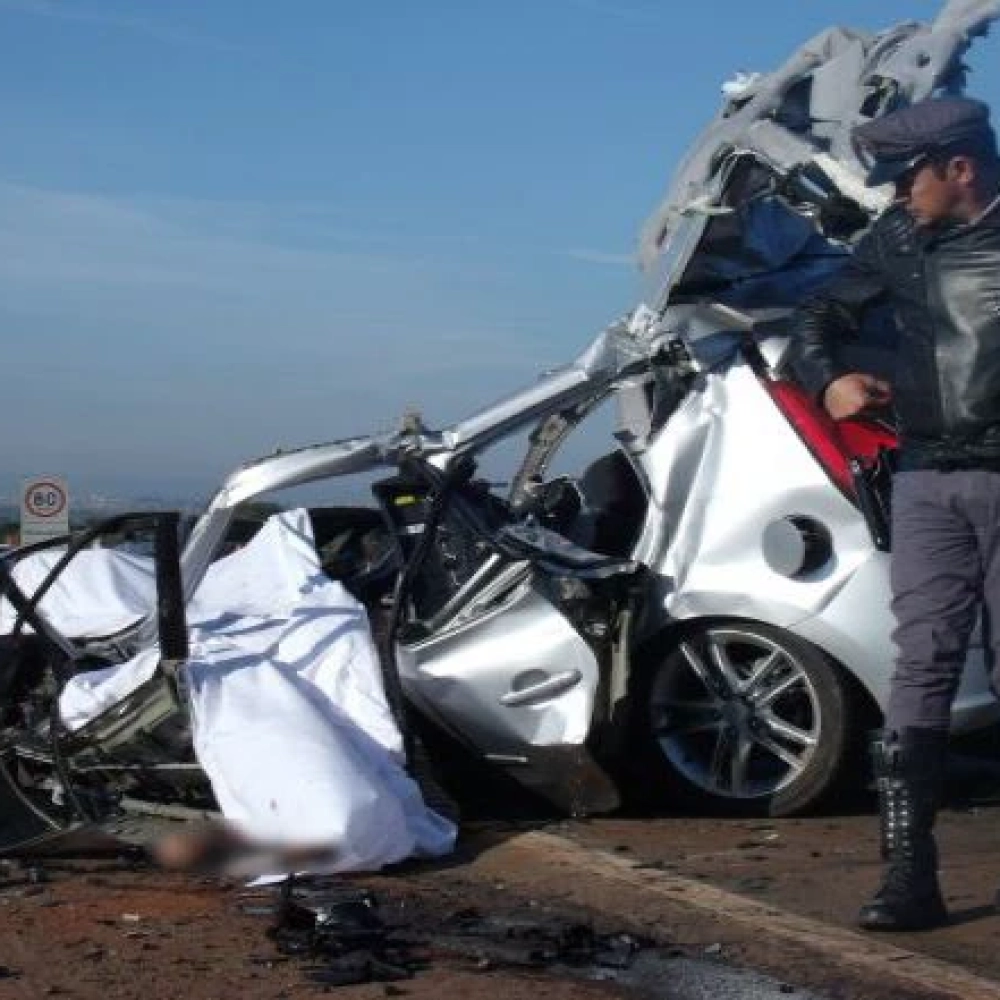 Acidente causa uma morte na Rodovia Emerenciano Prestes de Barros