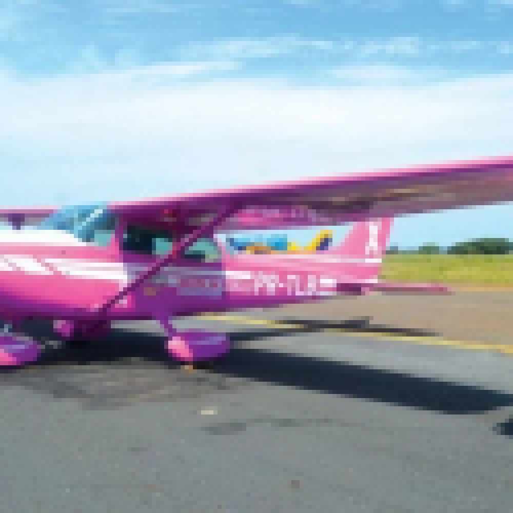 Aeroclube de Sorocaba participa do Outubro Rosa e programação inclui passeio no avião