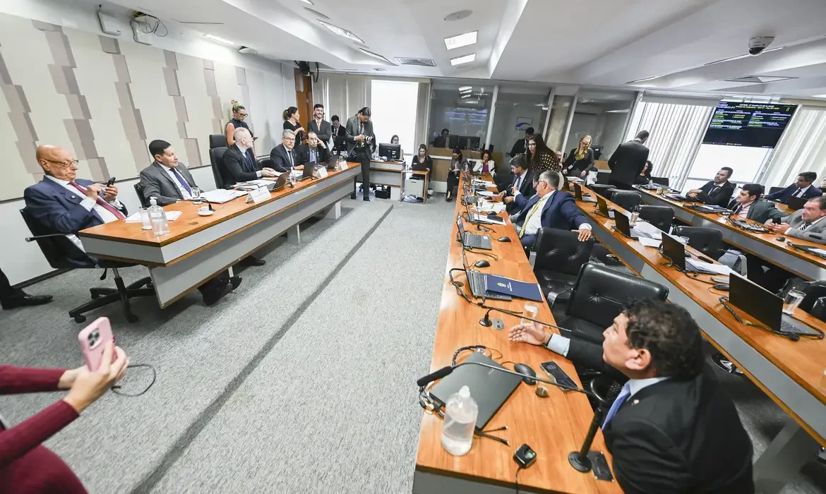 Irmãos de Toffoli não são obrigados a depor em CPI, decide Mendonça