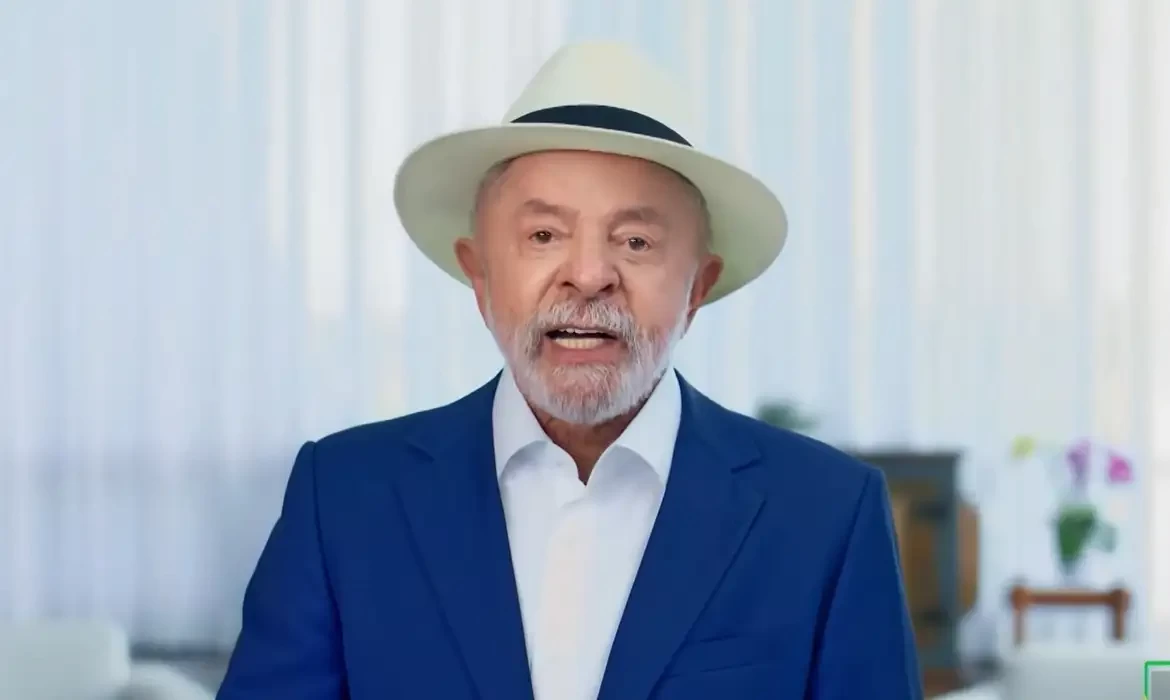 Lula anuncia novo Desenrola para quem ganha até R$ 8,1 mil