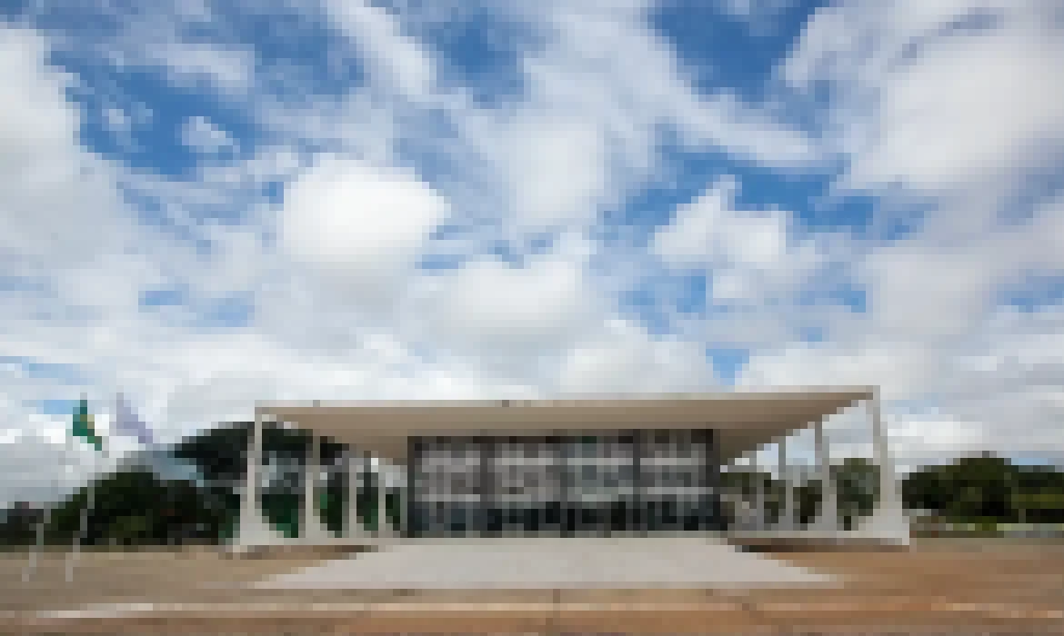 Moraes vota por Zambelli pegar 10 anos de prisão por invasão ao CNJ