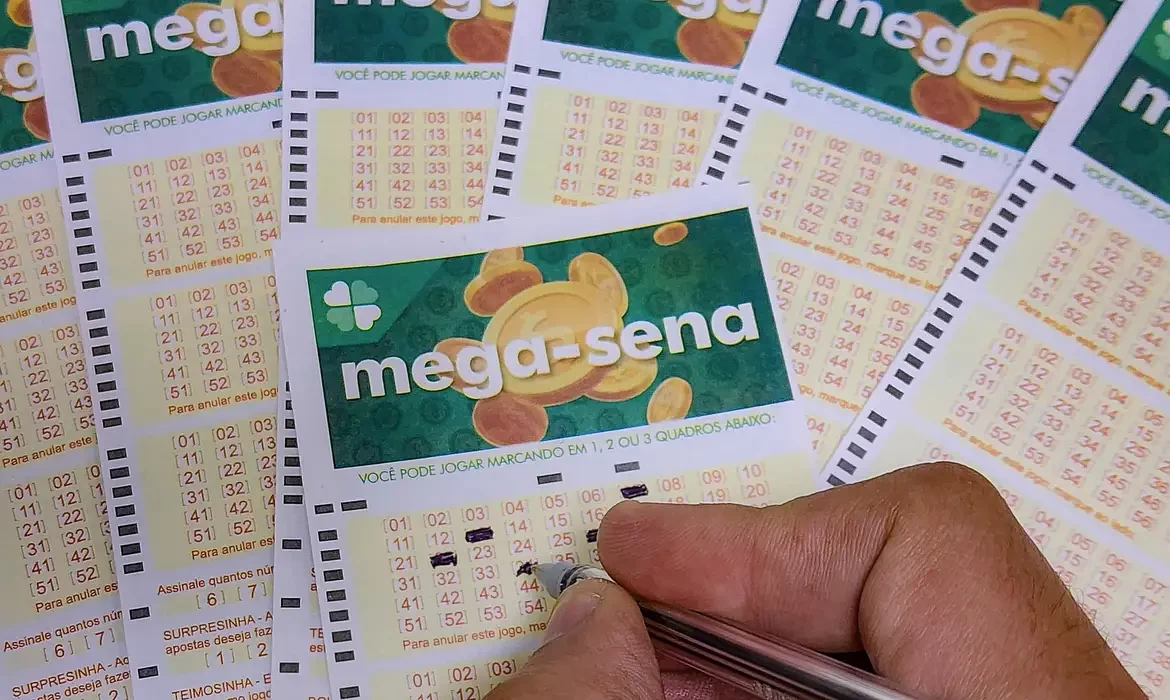 Mega-sena acumula e próximo prêmio será de R$ 300 milhões