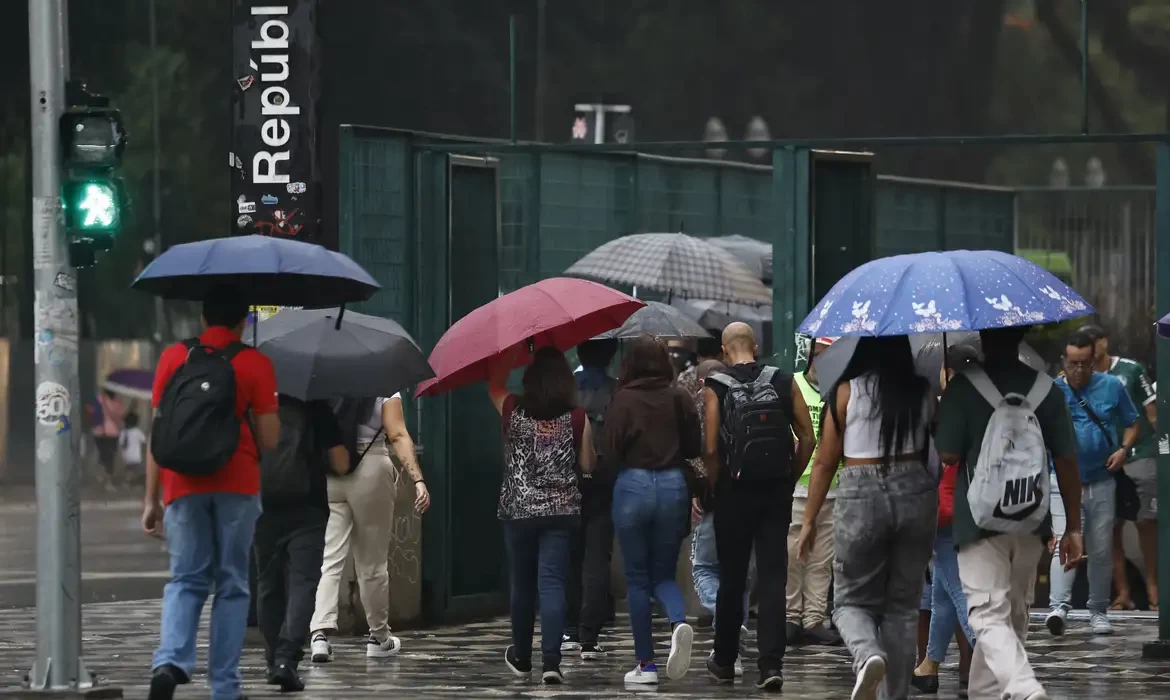 Inmet prevê pancadas de chuva em todas as regiões do país