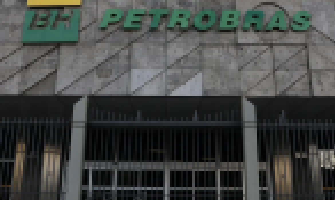 Conselho da Petrobras propõe pagar 50% dos dividendos extraordinários