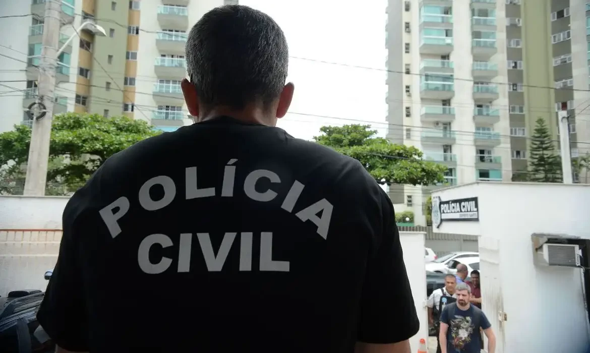 Polícia desarticula grupo que incita adolescentes a cometer cybercrime