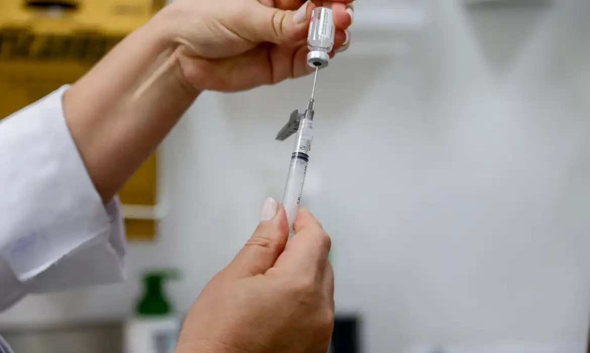 Dengue: 1 milhão de doses da vacina podem ser entregues pelo Butantan