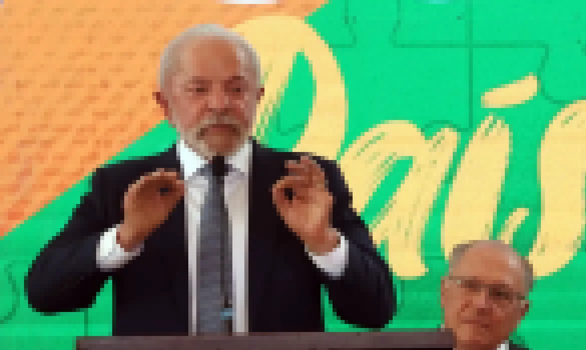 Lula diz que vai convidar Trump para a COP30, em Belém