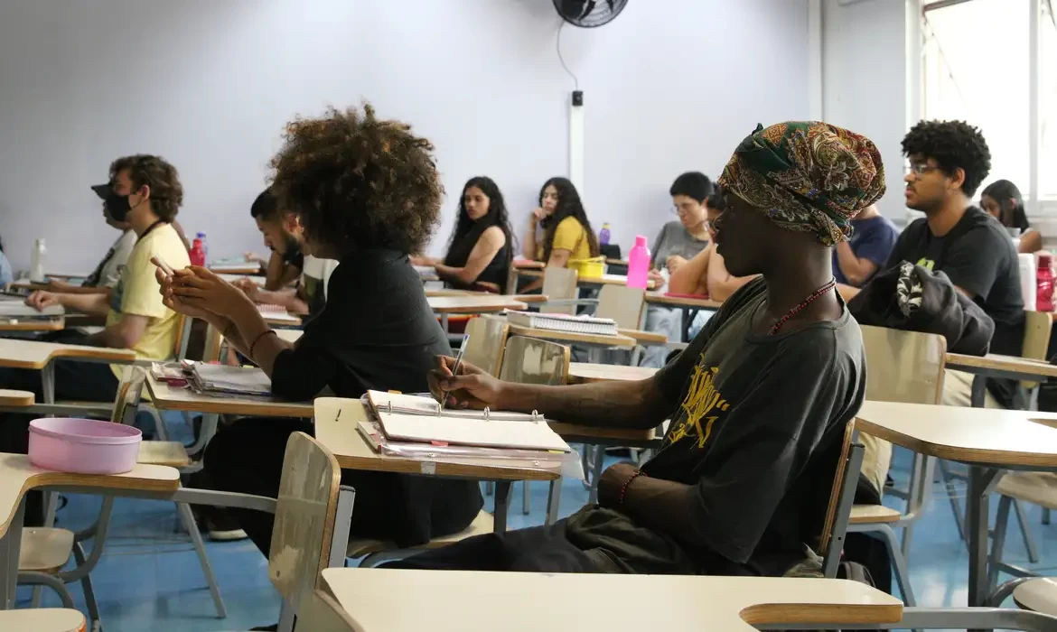 Inscrição para vestibular da Fuvest começa nesta segunda-feira