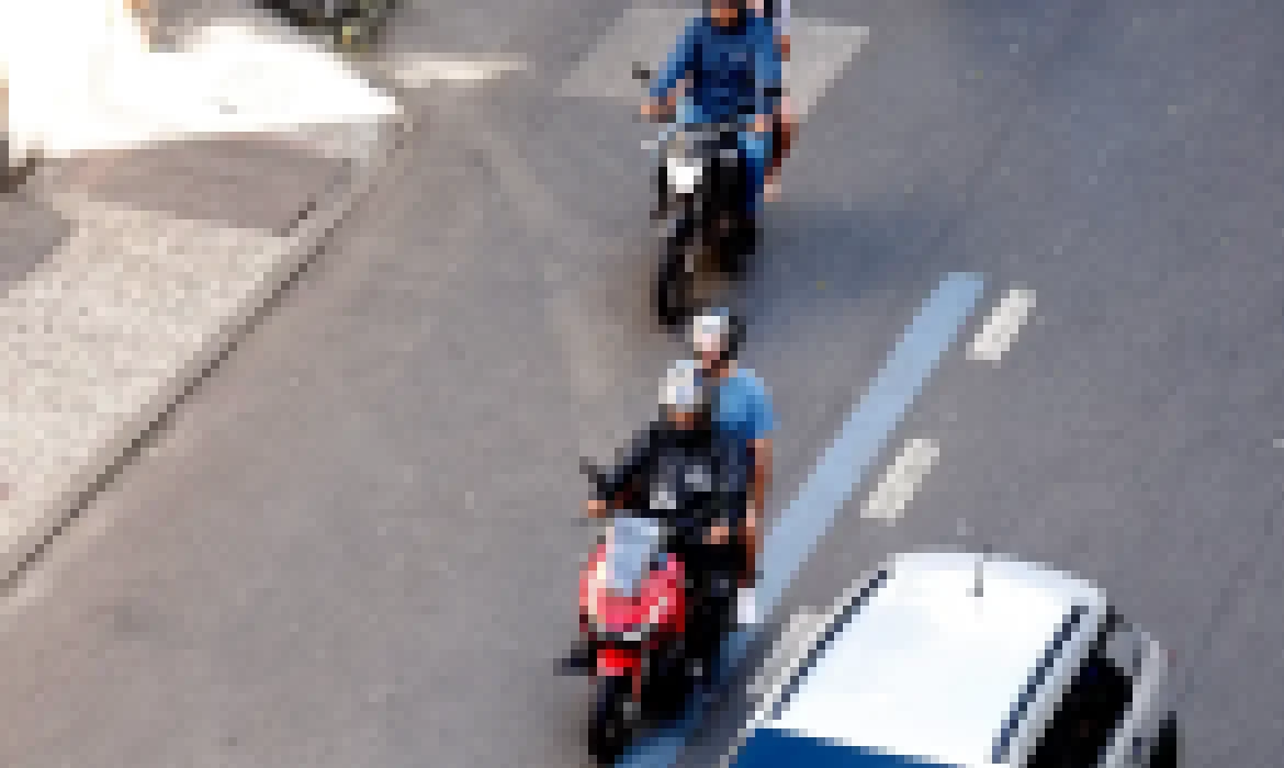 Conheça dez cuidados para uma viagem de moto mais segura