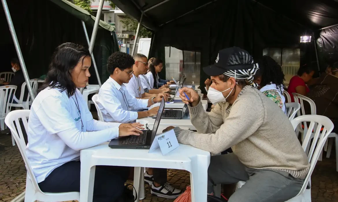 Cartórios de todo o Brasil fazem mutirão de registro civil esta semana