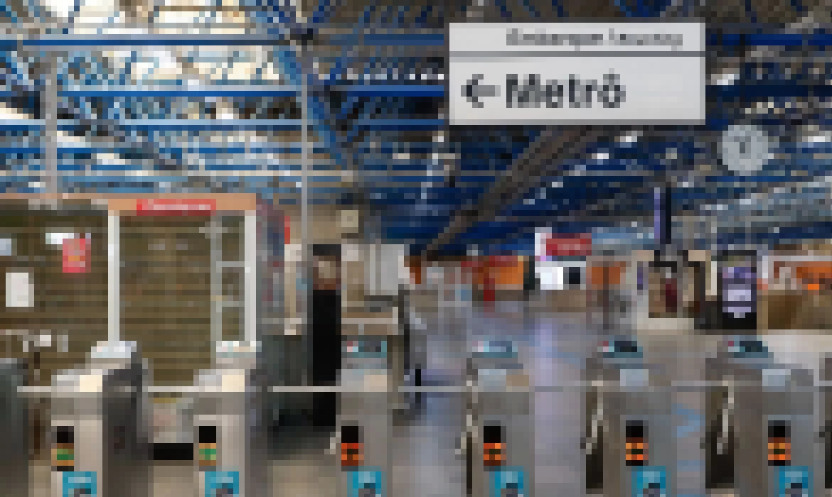Metroviários dizem que governo de SP não pretendia liberar catracas