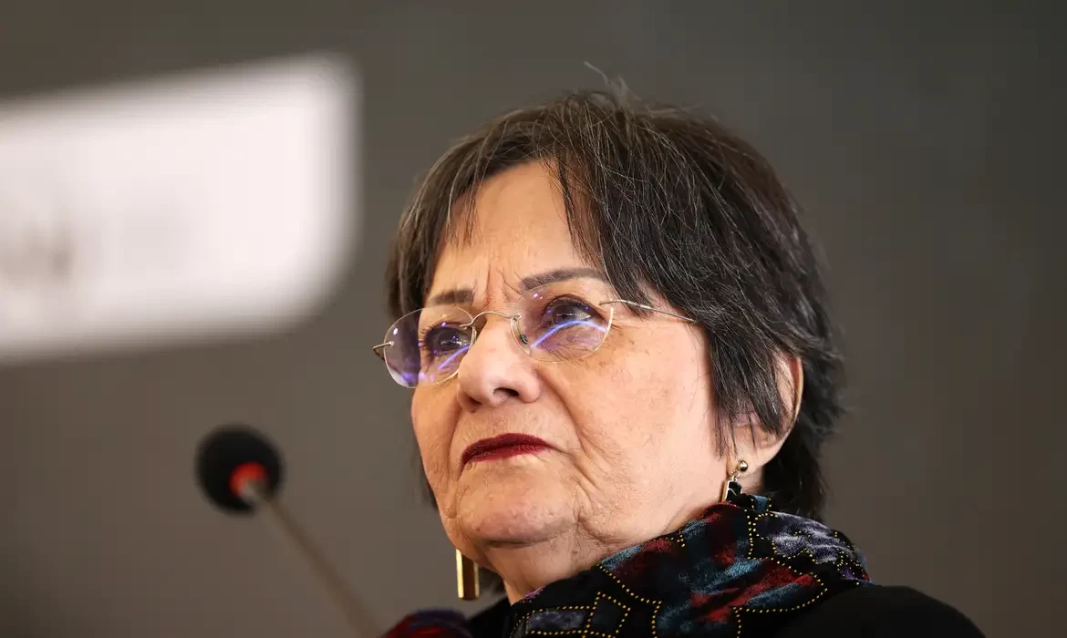 Maria da Penha pede rede direta de apoio para mulheres do interior