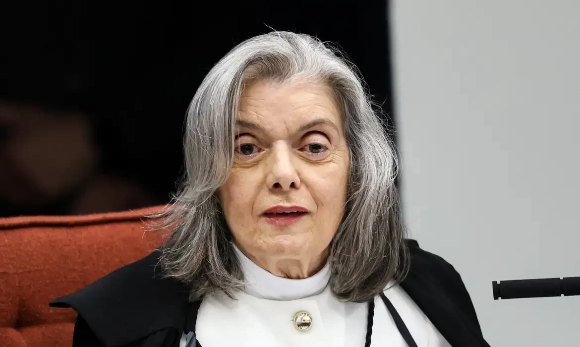Cármen Lúcia: Judiciário deve buscar credibilidade, não popularidade