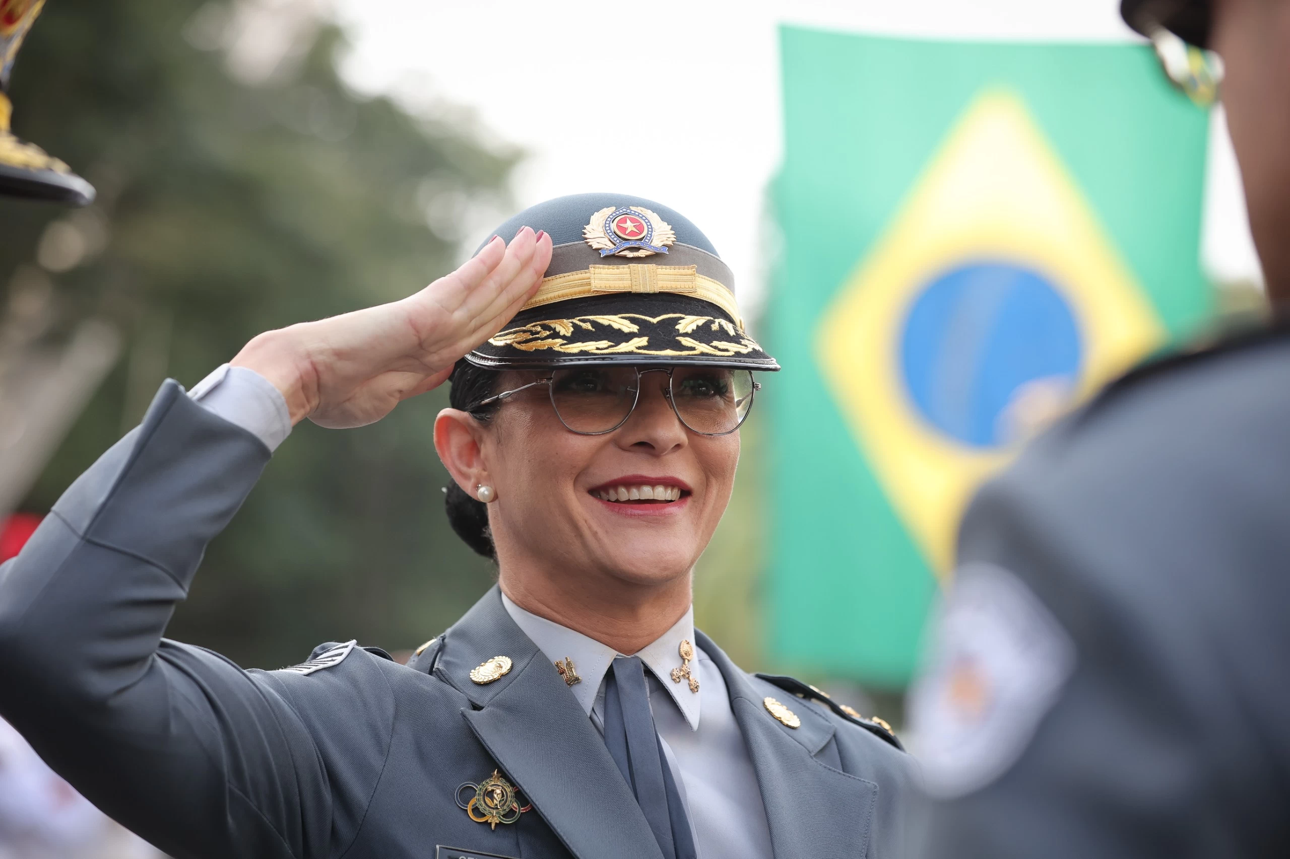 Coronel Glauce toma posse como primeira mulher no comando da Polícia Militar de SP
