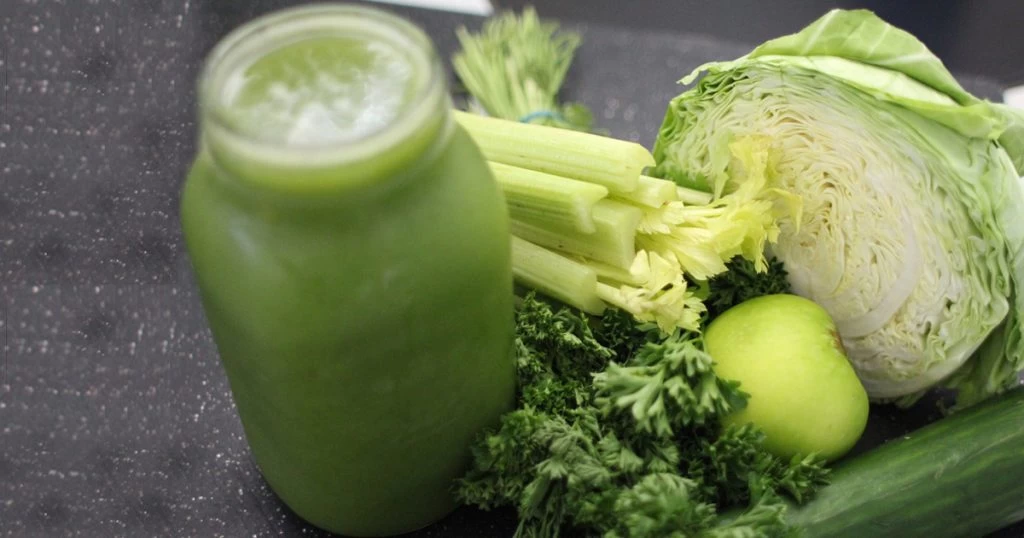 Quais os benefícios dos alimentos ‘detox’? Especialista da USP explica