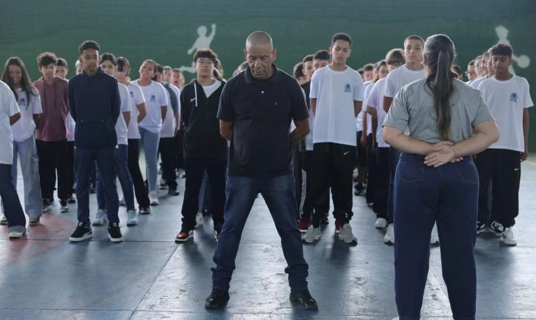 100 escolas da rede estadual de São Paulo dão início ao modelo cívico-militar nesta segunda-feira (2)