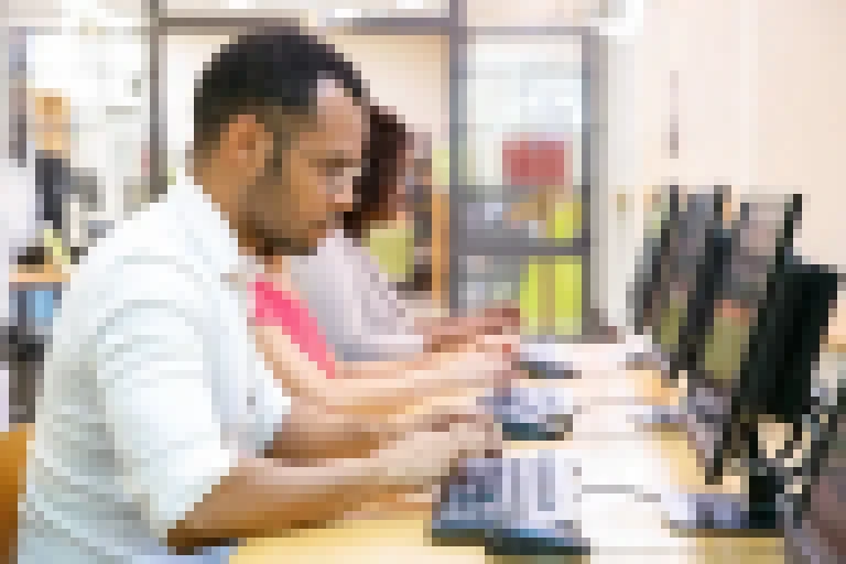 Com mais de 2 mil vagas, Qualifica SP abre inscrições para cursos de tecnologia remotos e gratuitos