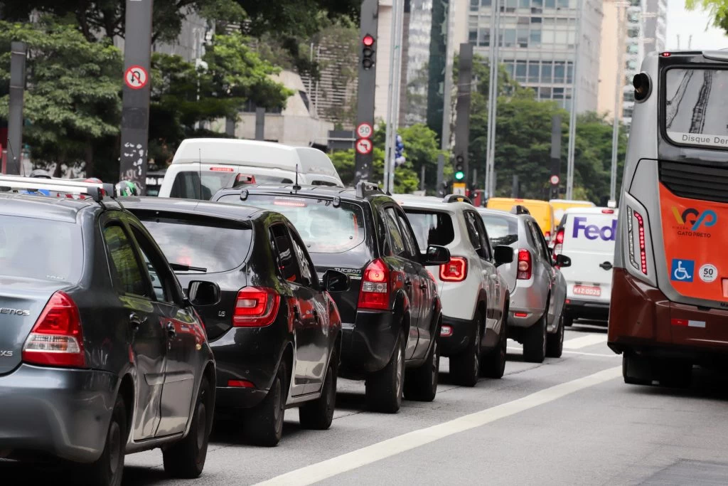 Licenciamento 2024: proprietários de veículos com placas de final 9 devem realizar o pagamento até sábado (30)