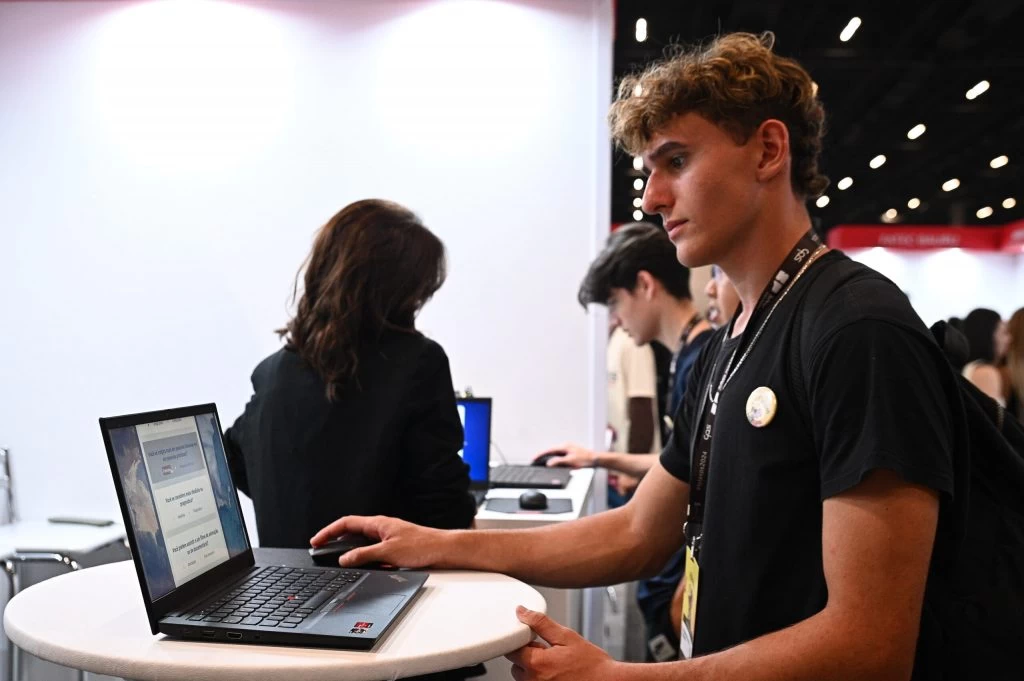 Quase metade da população do estado de SP já utiliza inteligência artificial, mostra Seade