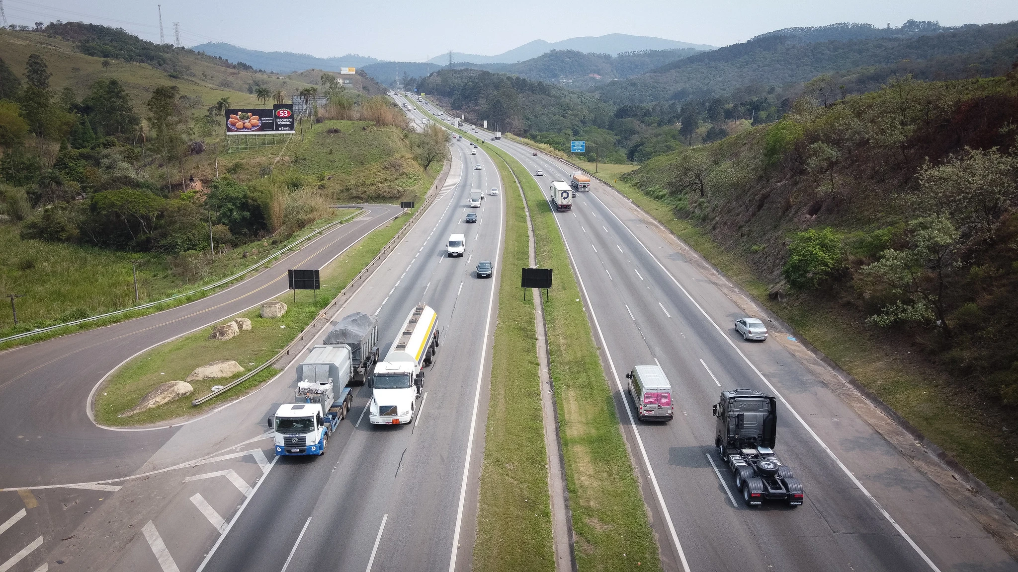 Governo de SP amplia uso de inteligência artificial em rodovias concedidas para reforçar segurança viária