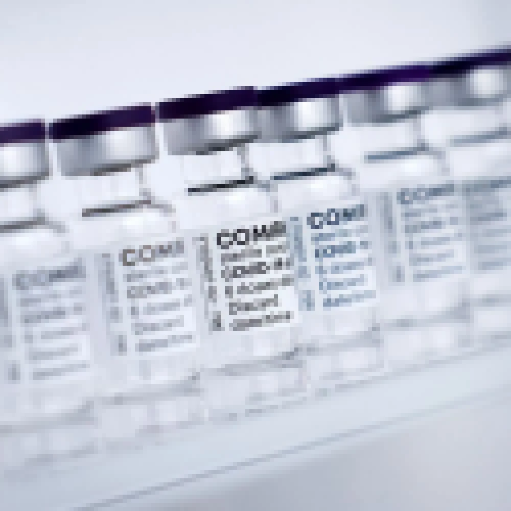 Anvisa aprova inclusão de nova fábrica da vacina da Pfizer