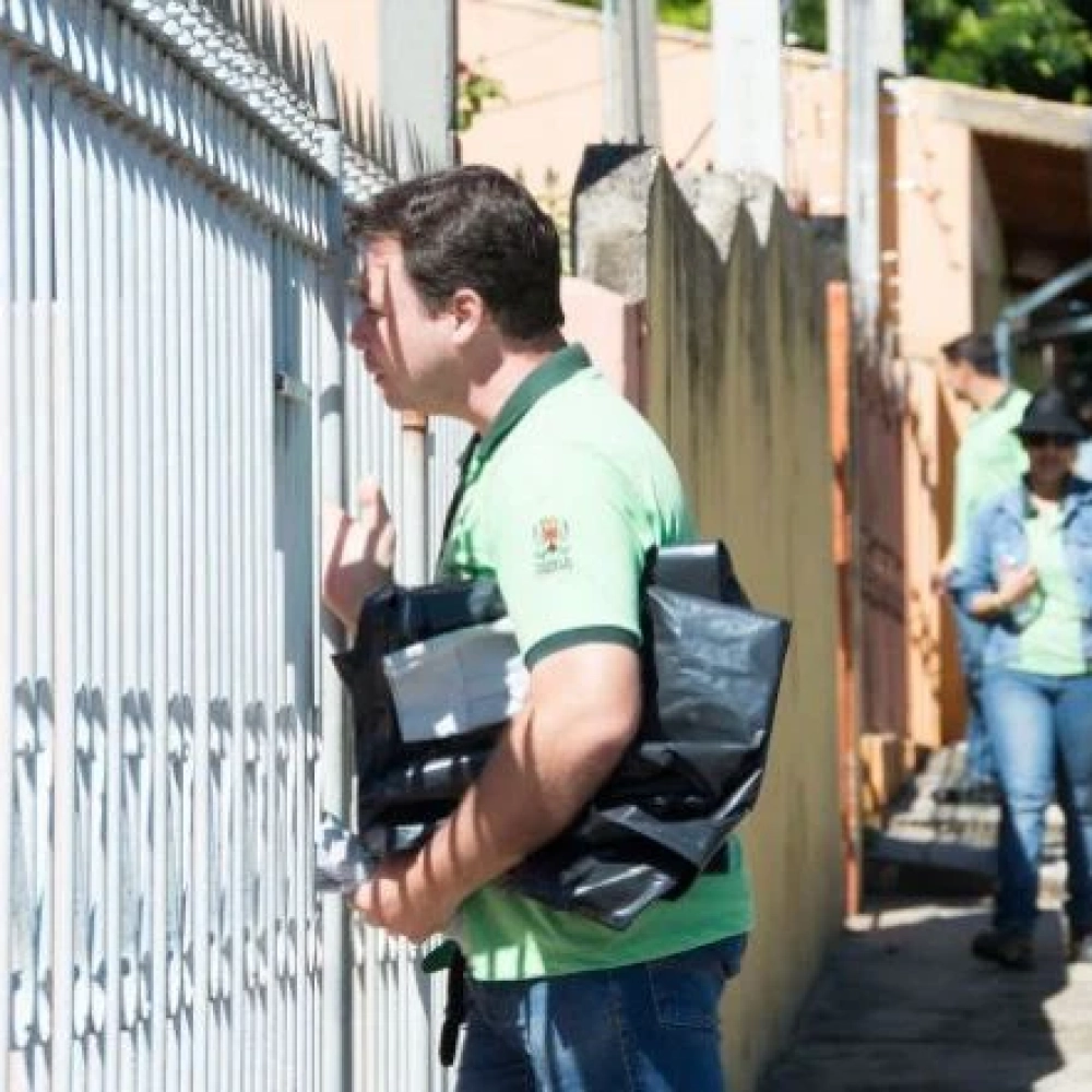 Arrastão contra a dengue na Vila Fiori continua nesta terça-feira (18)