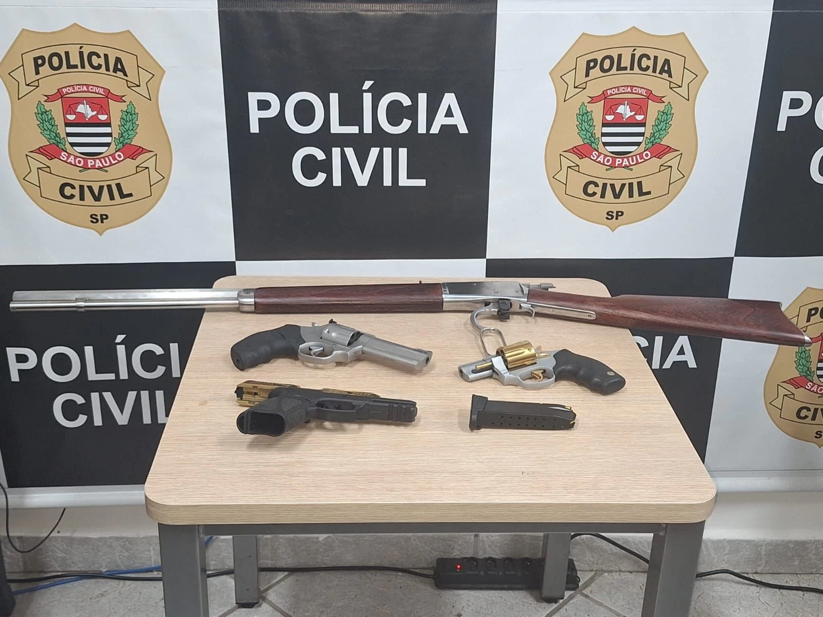 Polícia Civil de Sorocaba apreende armas de fogo durante operação da DDM