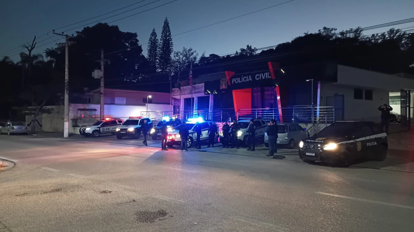 Polícia Civil prende três suspeitos de sequestrar, torturar e matar vítima em Votorantim
