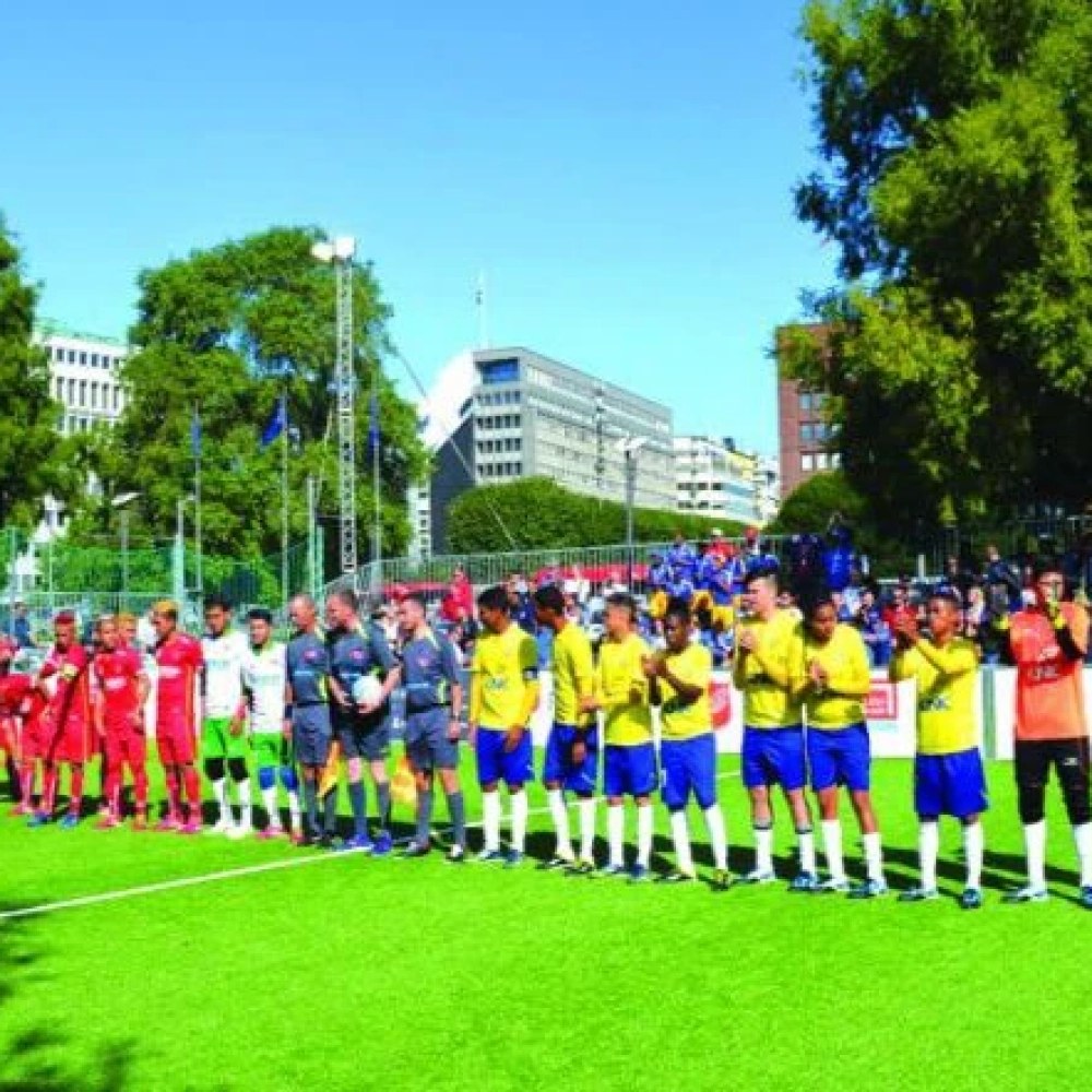 Assistido da Associação Bola da Vez é campeão mundial de Futebol Social