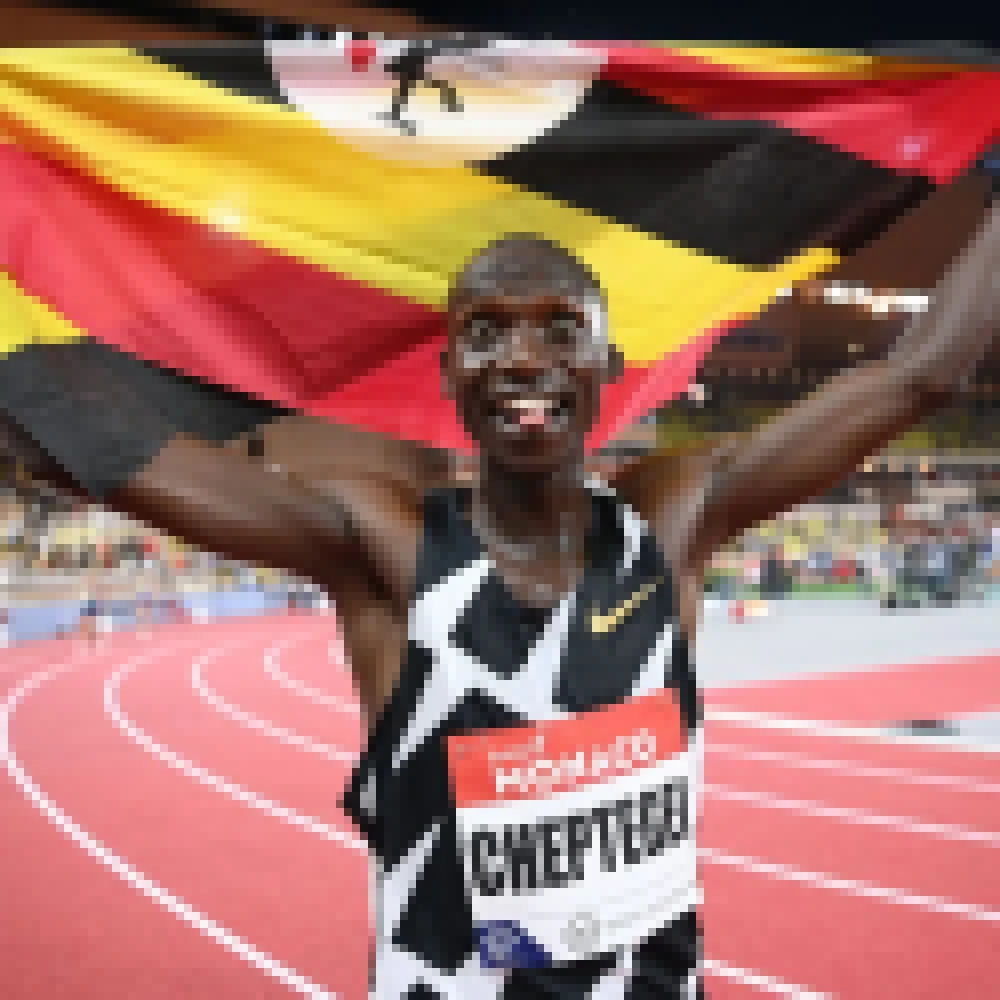 Atletismo: Joshua Cheptegei quebra recorde mundial dos 10 mil metros