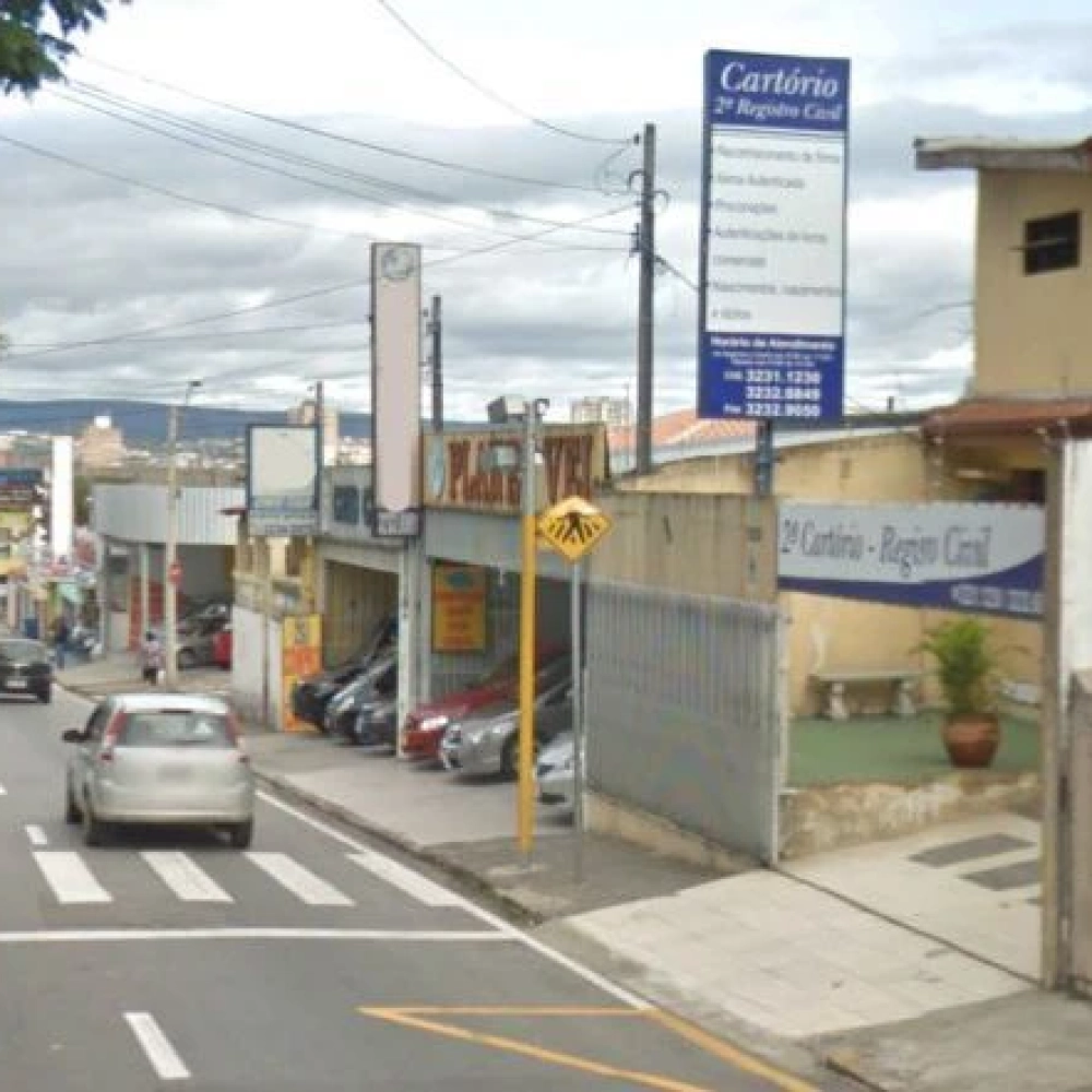 Bandidos invadem e assaltam clientes de Cartório em Sorocaba