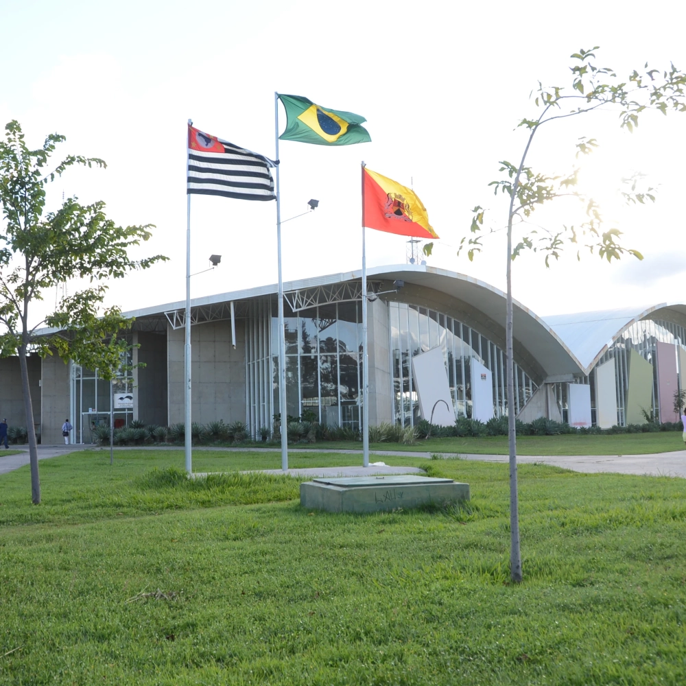 Biblioteca Municipal tem mostra de prédios da Fazenda Ipanema