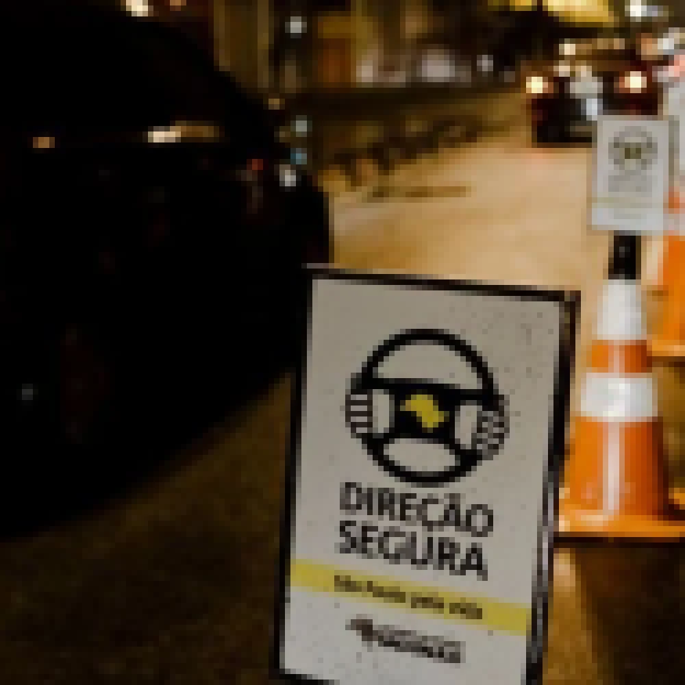 Blitz de fiscalização da Lei Seca autua 23 motoristas nas avenidas Itavuvu e Dom Aguirre