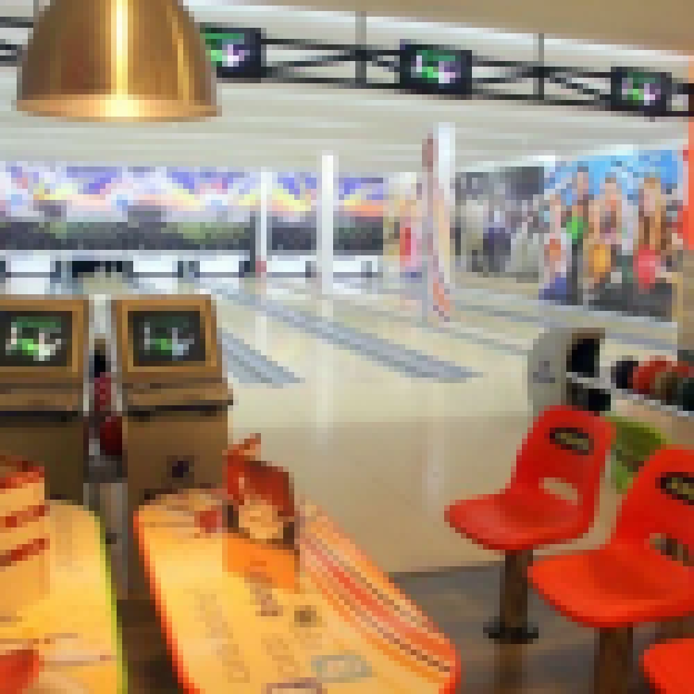 Boliche Playtoy é a mais nova opção de lazer no Pátio Cianê Shopping