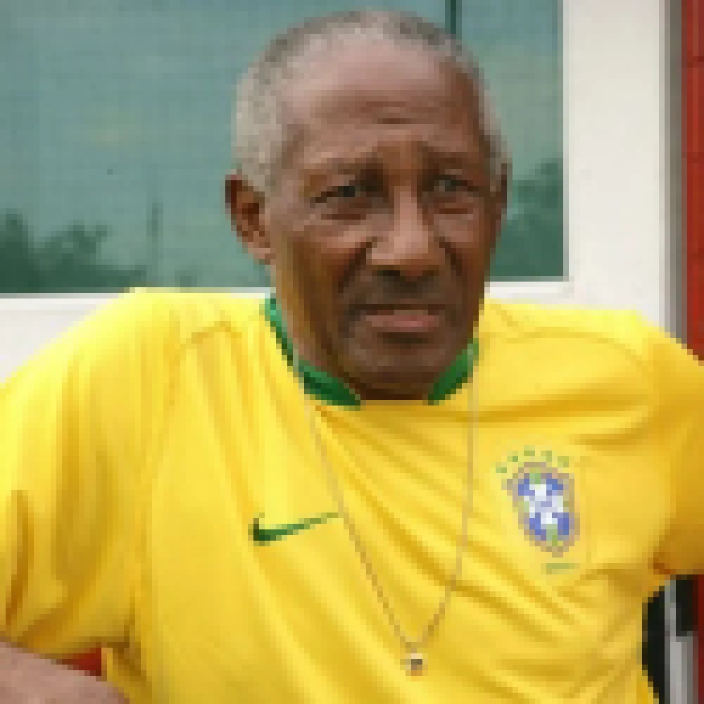 CBF decreta luto oficial no futebol brasileiro devido à morte de Djalma Santos
