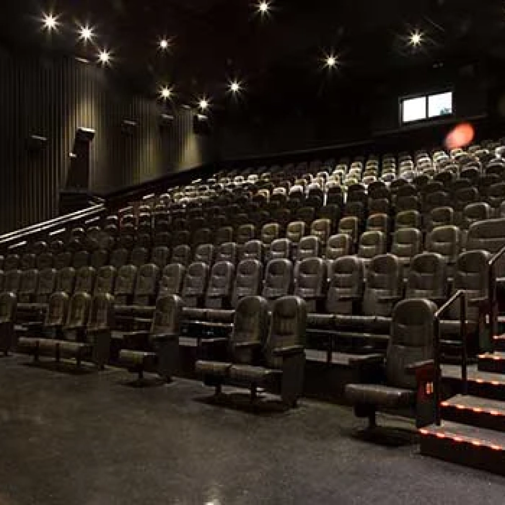 Cinema por R$ 5 aguardam os clientesna“Black Sextou” do Pátio Cianê