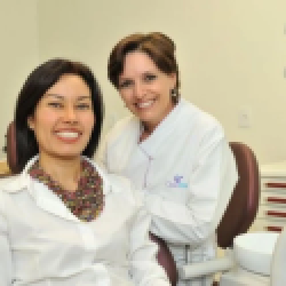 Cirurgia plástica periodontal corrige defeitos na gengiva