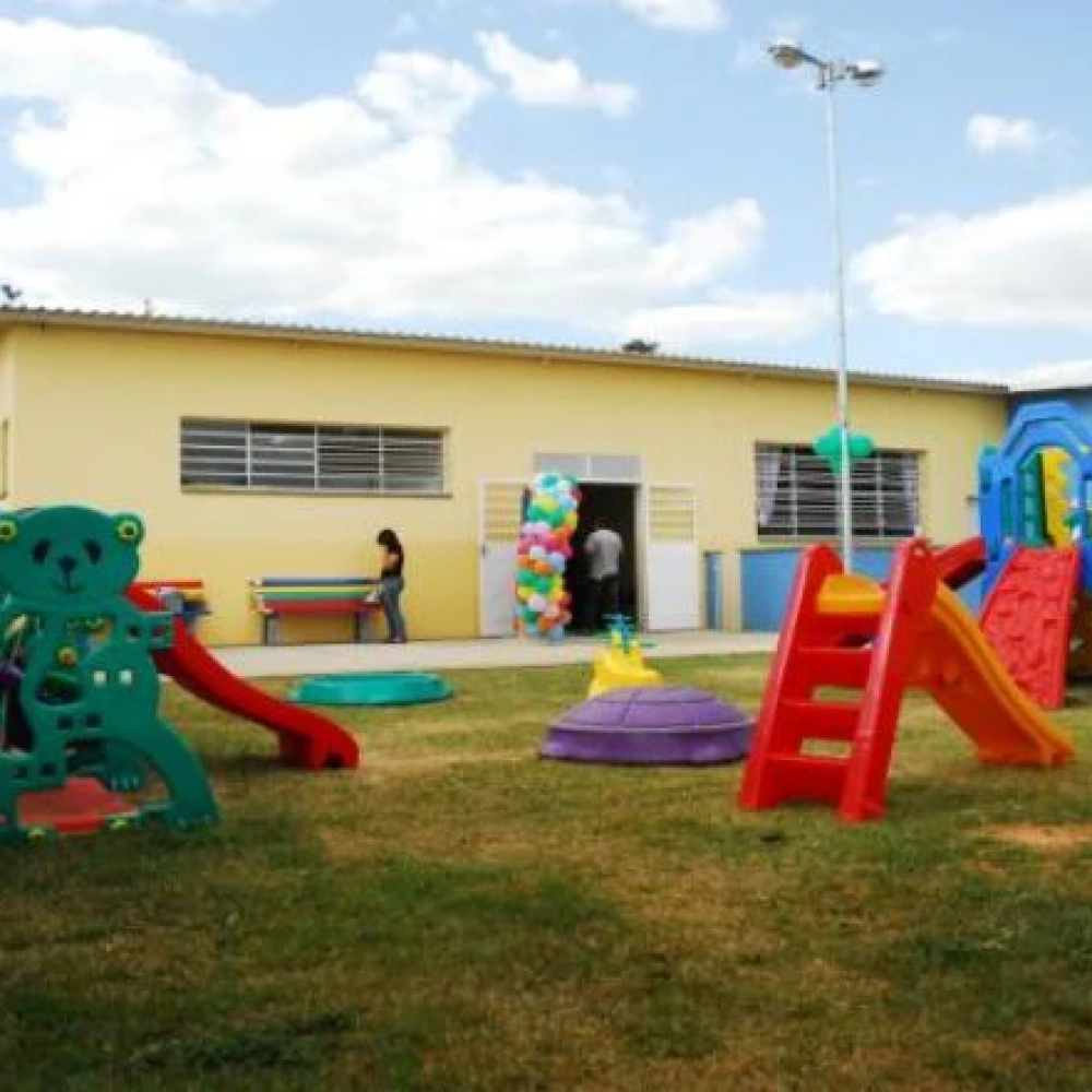 Com 7 meses de atraso, CEI 100 é inaugurada na Zona Norte