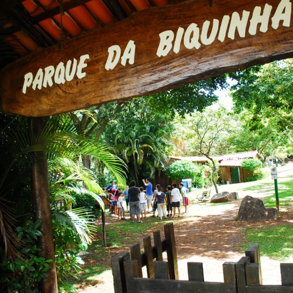 Composteira e descarte correto de resíduos são temas de oficina no Parque da Biquinha