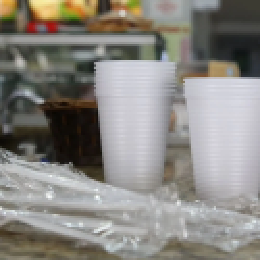 Copos, pratos e talheres de plástico estão proibidos em São Paulo 2