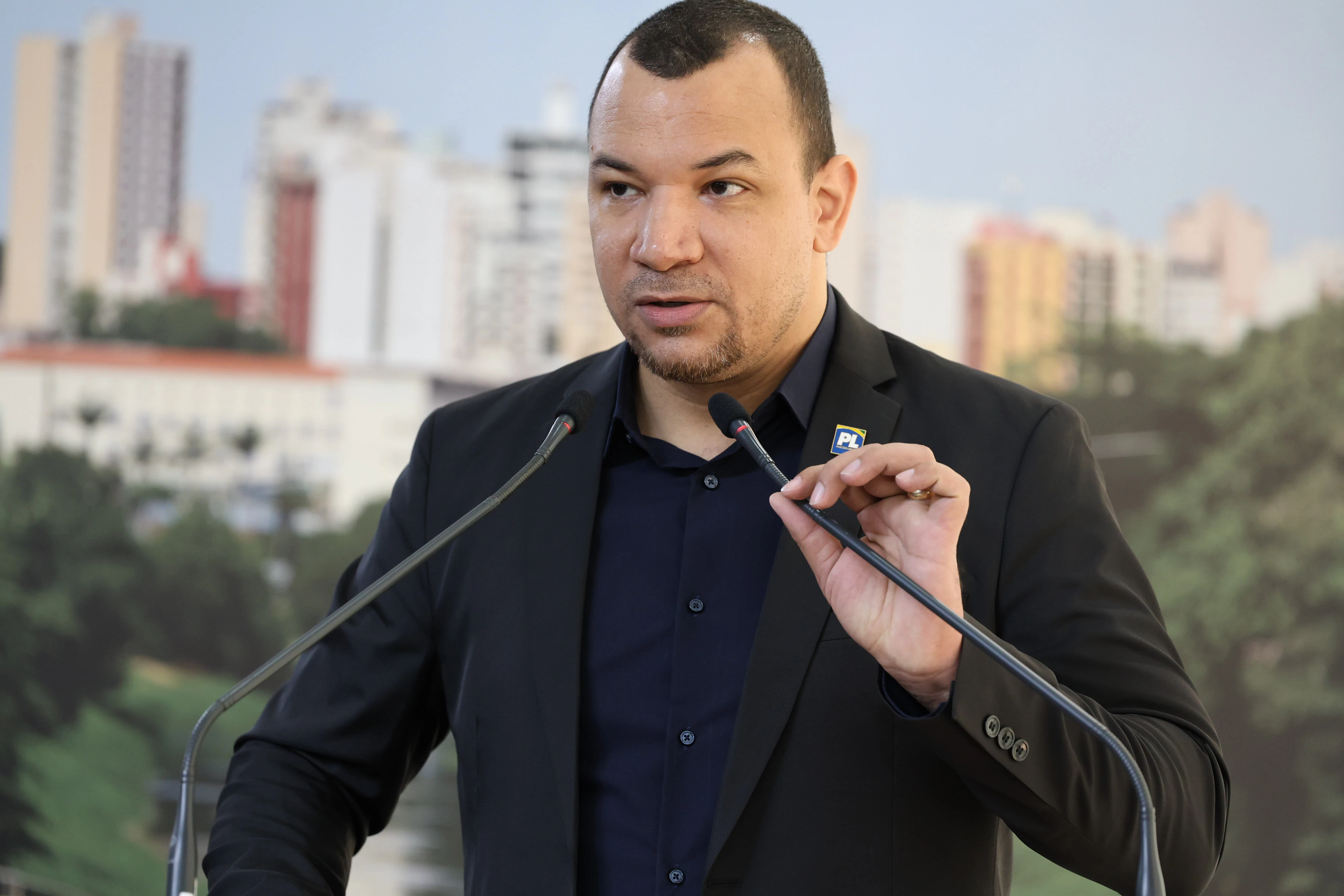 Dylan Dantas defende continuidade do atendimento prestado pela Fundação Melanie Klein