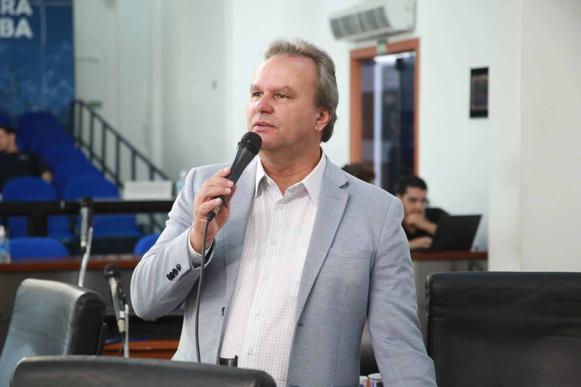 Vereador Fausto Peres fiscaliza obras de revitalização da Lagoa do Sorocaba Park