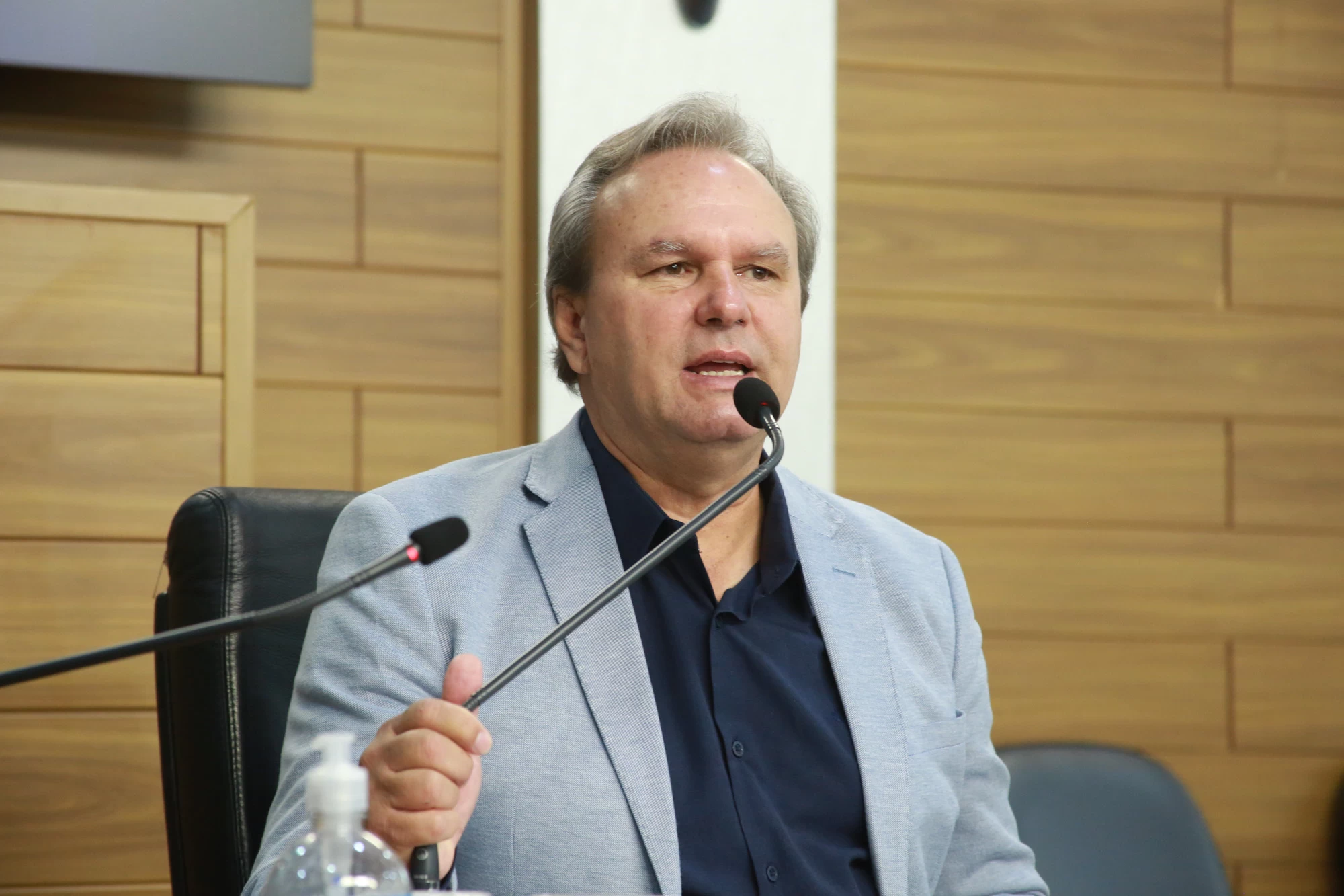 Aprovado projeto do vereador Fausto Peres que cria selo “Empresa Amiga do Motoboy”