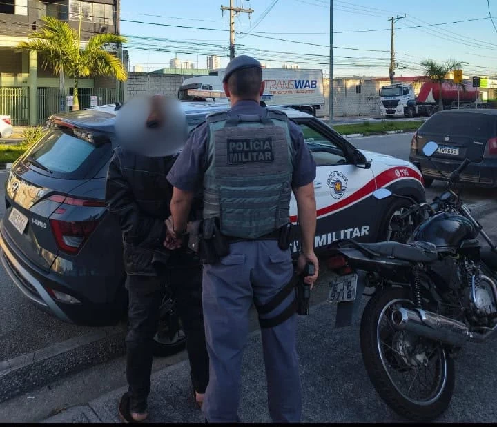 Polícia militar recupera moto furtada em 2022 em Votorantim