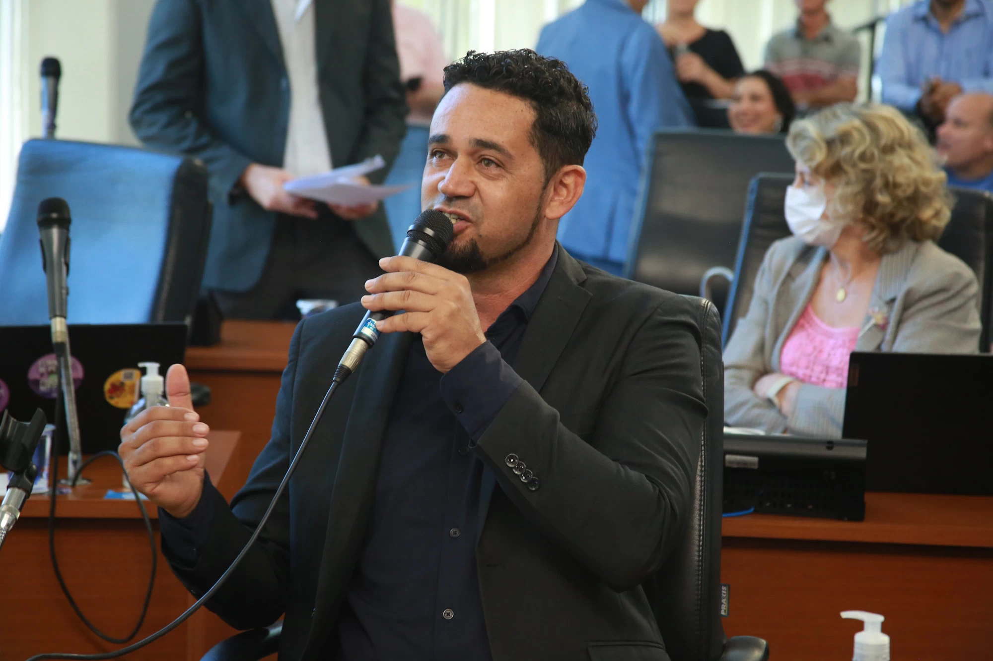 Rogério Marques apresenta projeto de lei que isenta de IPTU imóveis em rua sem serviços urbanos essenciais