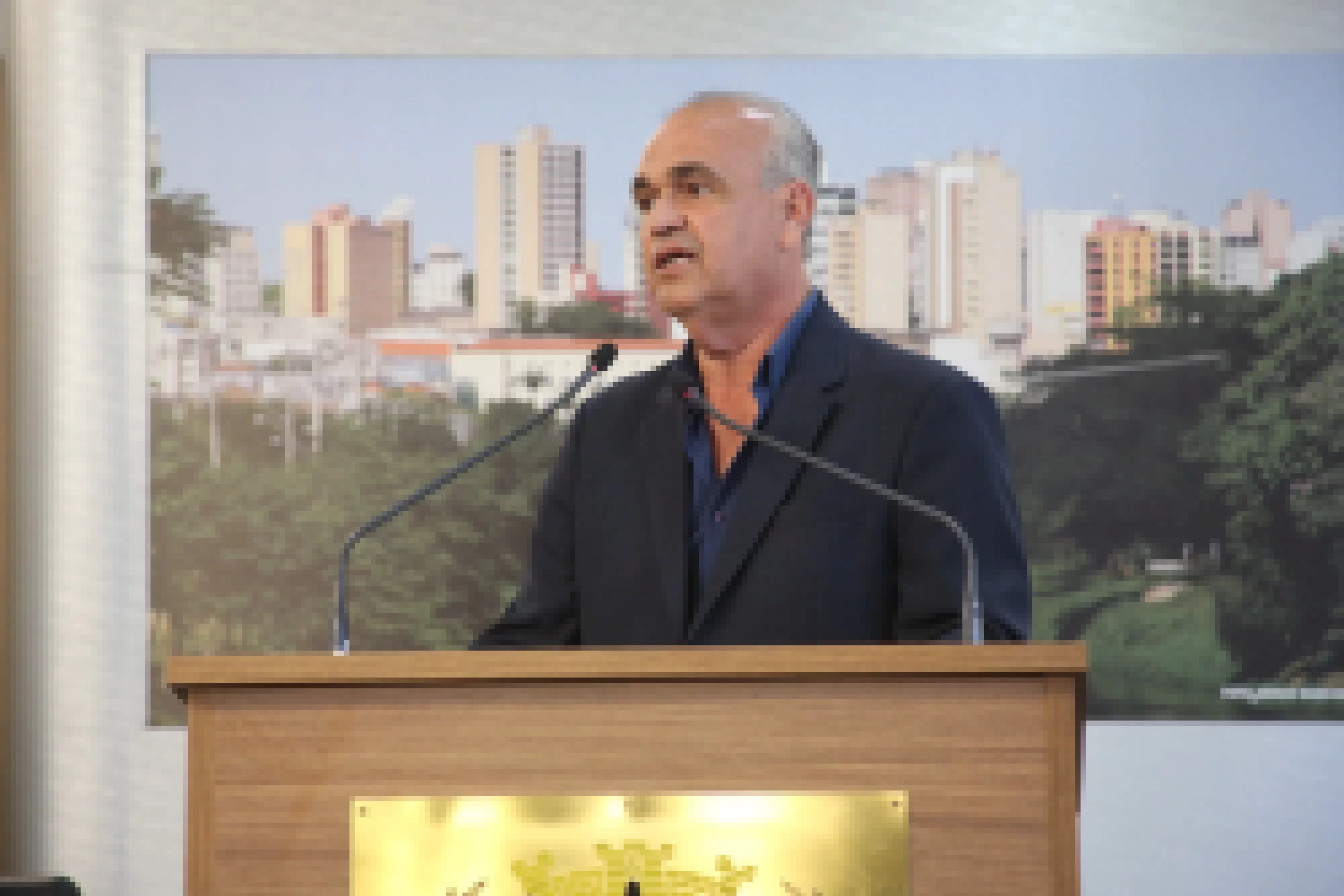 Estação do BRT no Jardim Atílio Silvano passa a homenagear morador da região