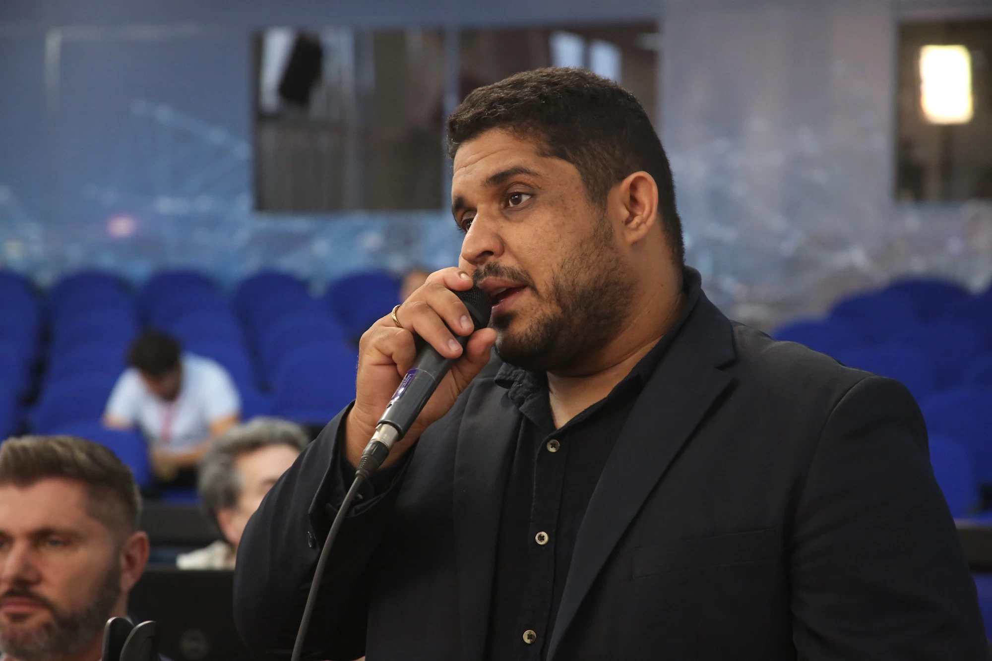 Rodolfo Ganem solicita dados sobre atendimento médico de pessoas com Transtorno do Espectro Autista